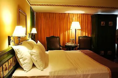 Szálloda Anemon Kent 4*