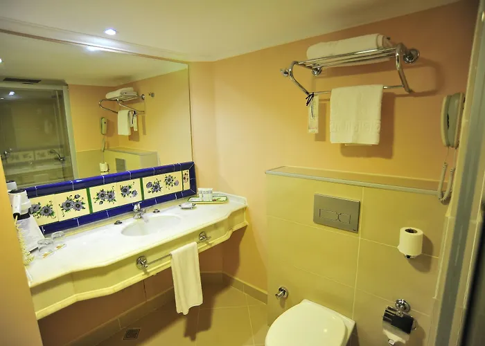 Anemon Kent Hotel 4*